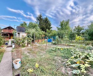 Dve rekreačné chatky a 492m² vlastného pozemku na oddych