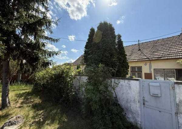 Na predaj rodinný dom v Grinave 