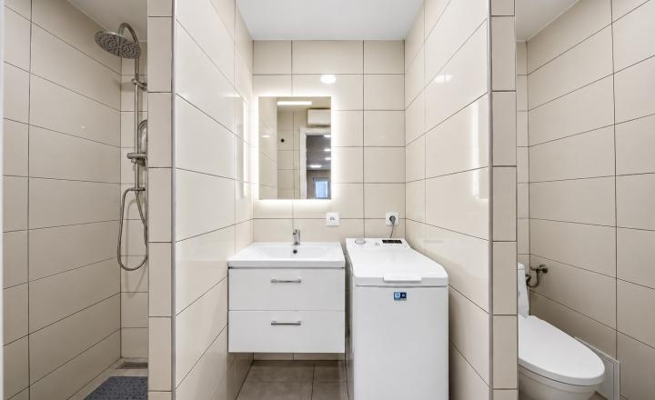Na predaj nová hala s pozemkom 1 100 m² v obci Baka - fotografia 6